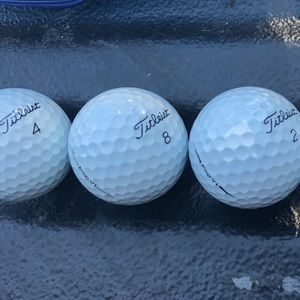 30 Titleist prov1 & prov1X golfballs